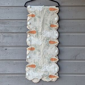 NWOT Shabby Chic Bunnies & Carrots Farmhouse Style Table Runner 16"W x 72"L